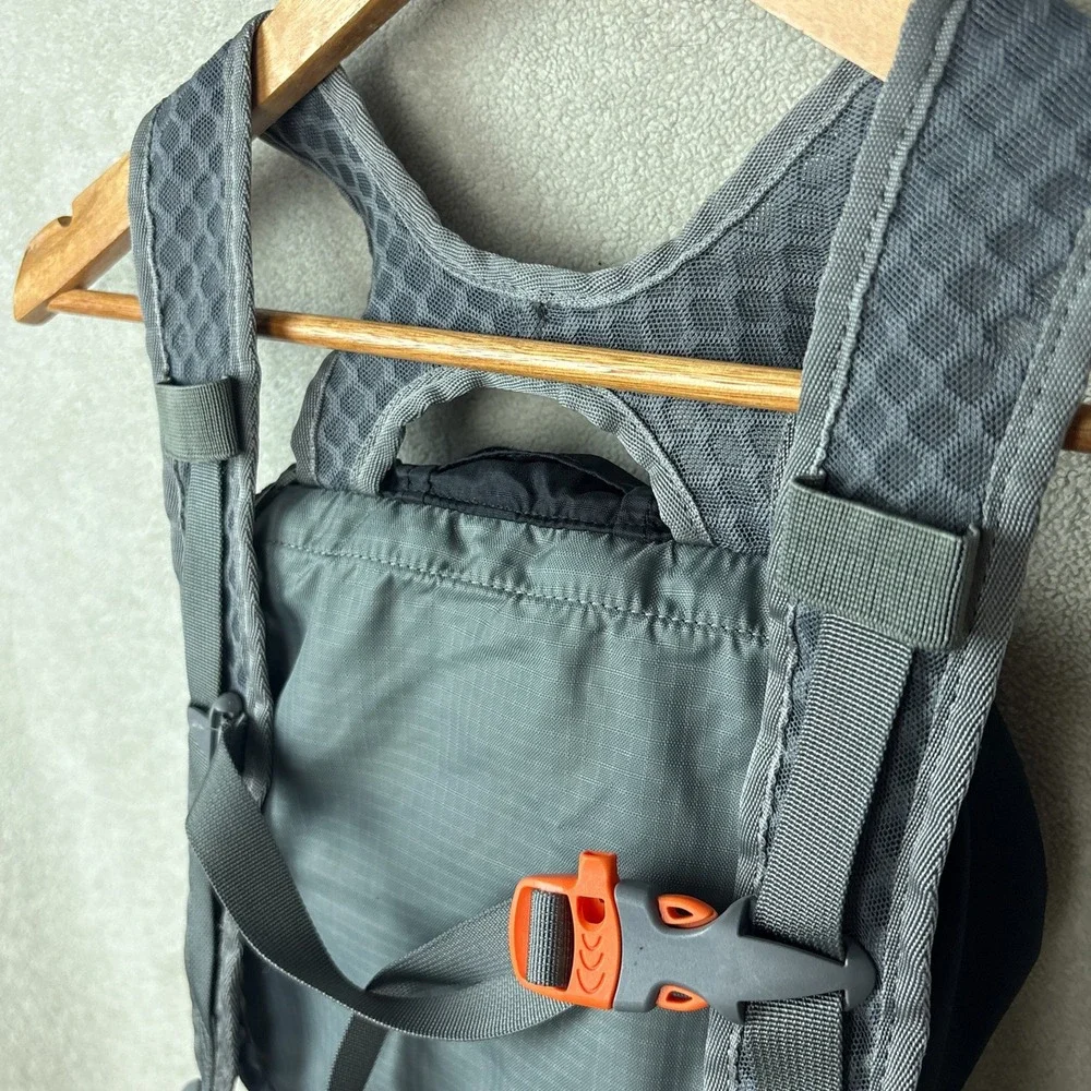 REI Flash 18 Drawstring Packable Lightweight Hiking Daypack Black